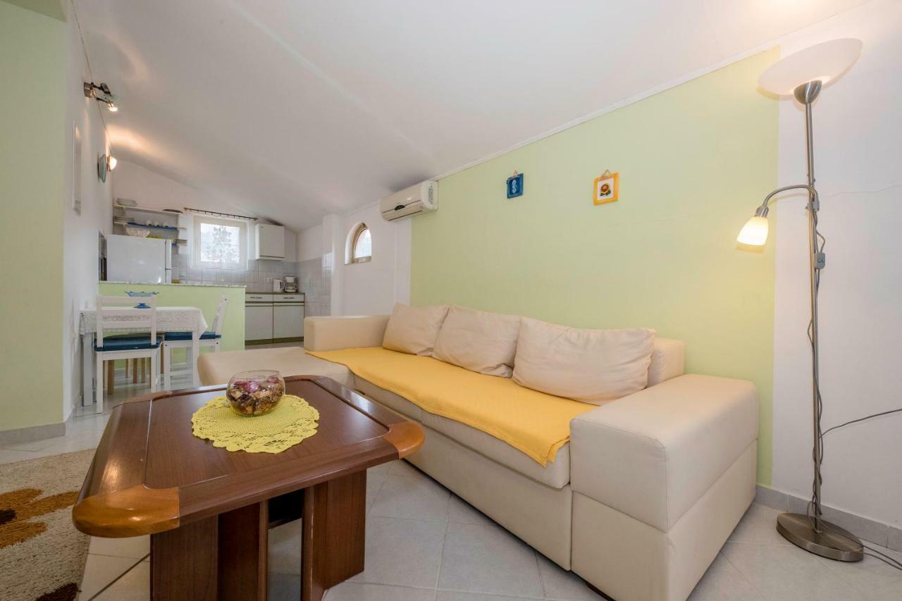 Lero Apartment Banjol Exterior photo